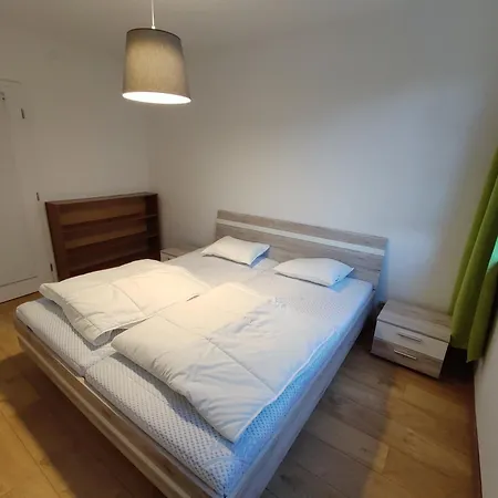 Anna Apartment *